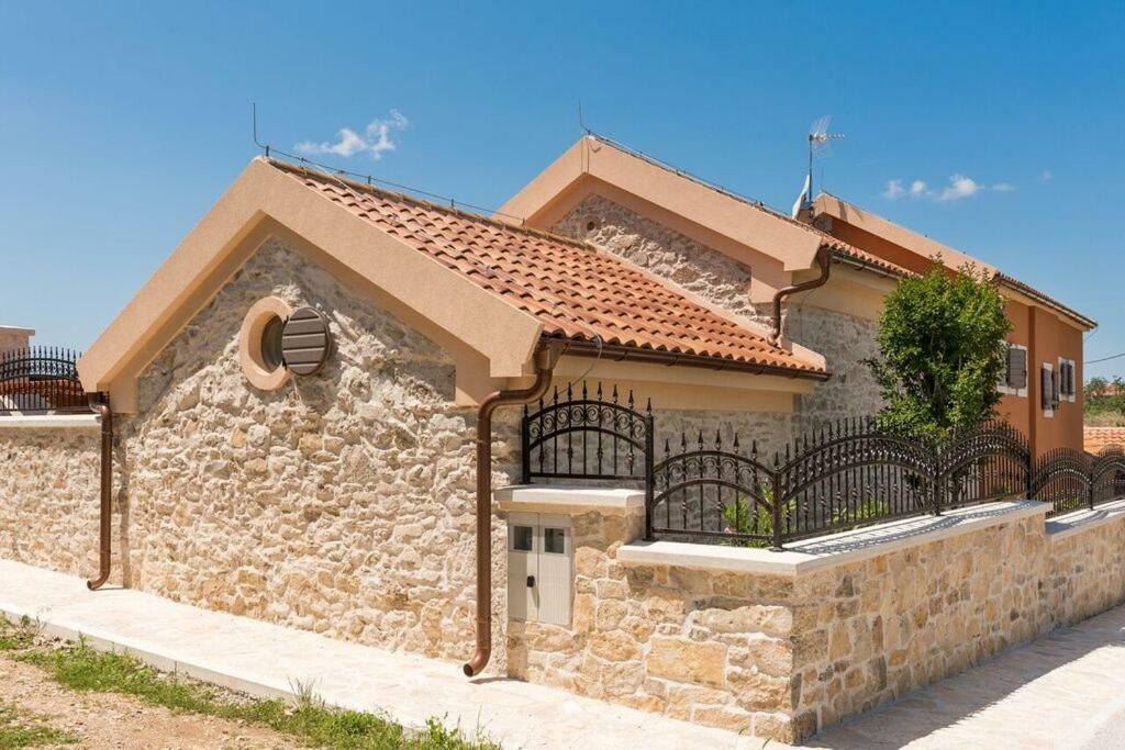 Villa Hirundo Rustica Скрадин Екстериор снимка