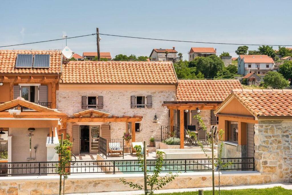 Villa Hirundo Rustica Скрадин Екстериор снимка
